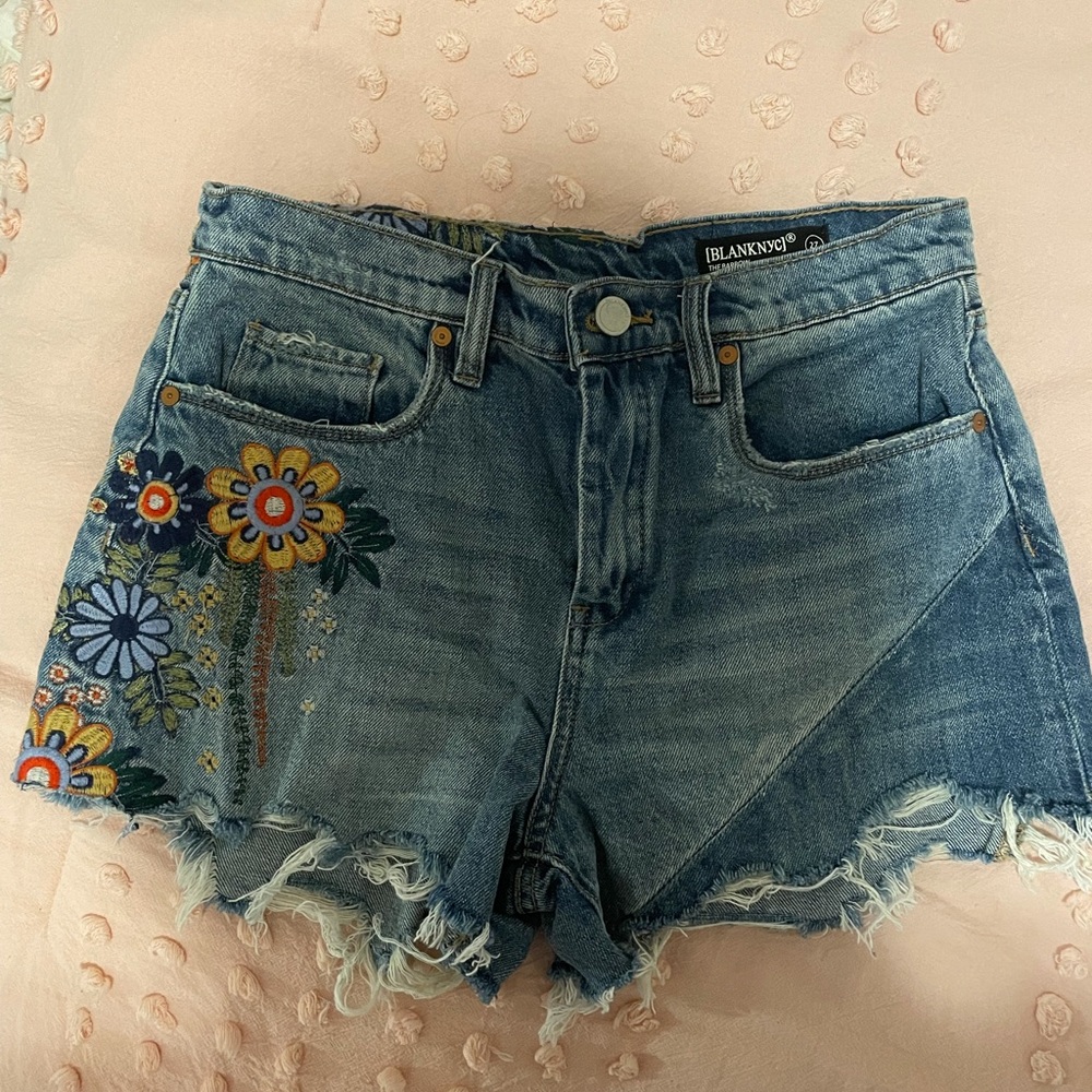 Blank NYC Floral Embroidered shorts